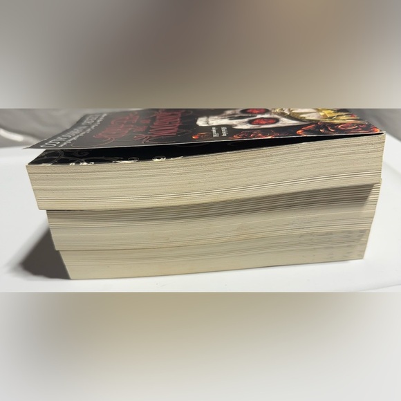 Kingdom of The Wicked 3 Book Bundle by Kerri Maniscalco. - Picture 5 of 6